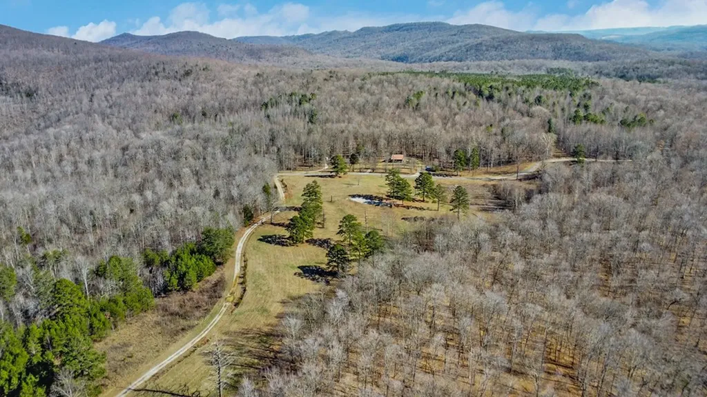 50.31 Ac Robbinstown Road Byrdstown TN 38549