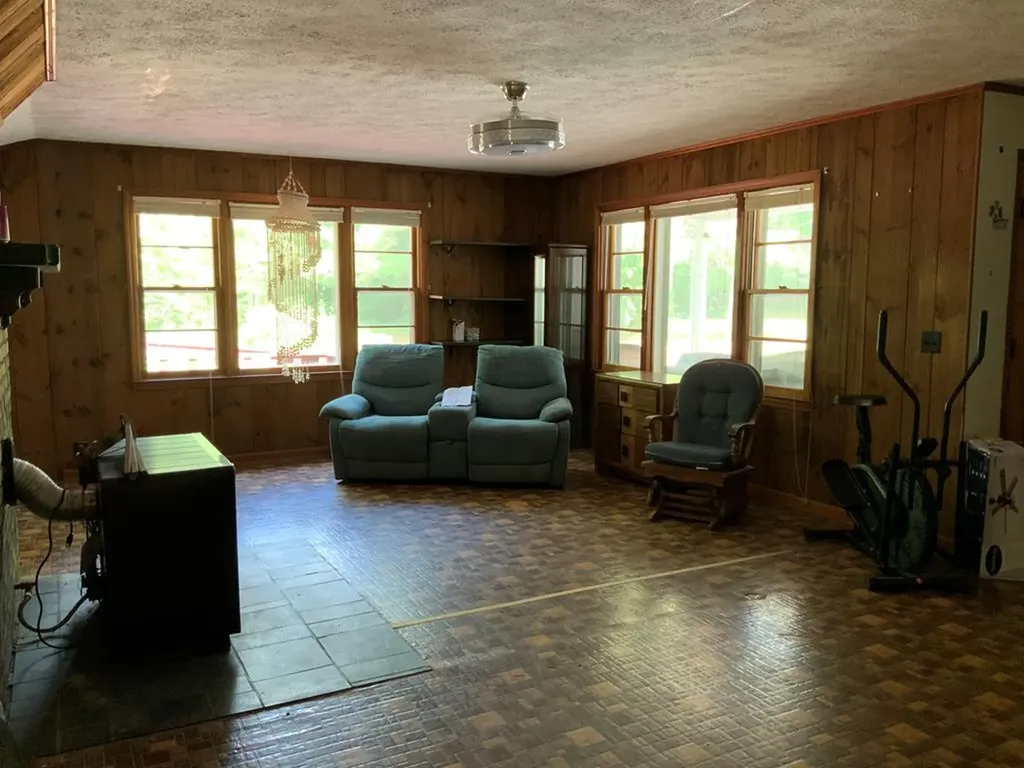 6604 S. York Highway Clarkrange TN 38556