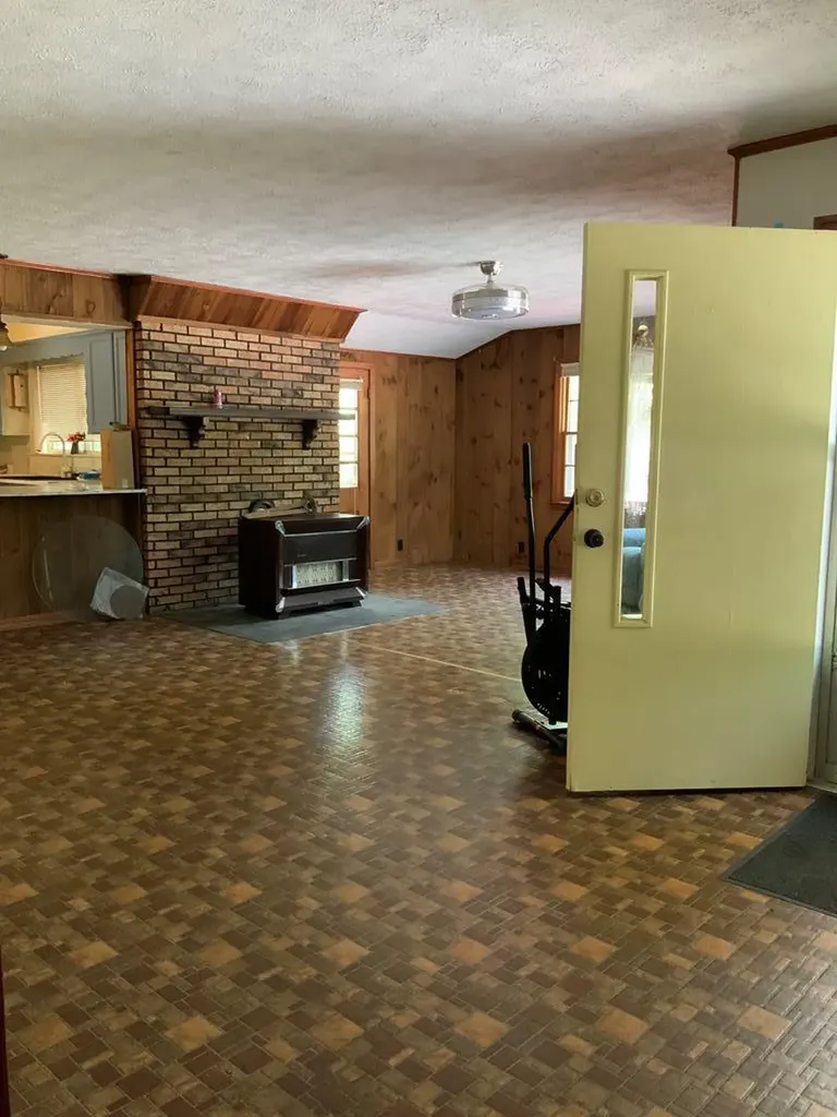 6604 S. York Highway Clarkrange TN 38556