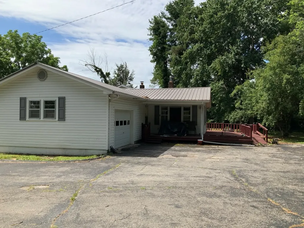 6604 S. York Highway Clarkrange TN 38556