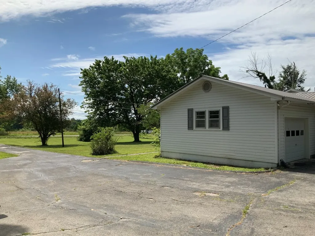 6604 S. York Highway Clarkrange TN 38556