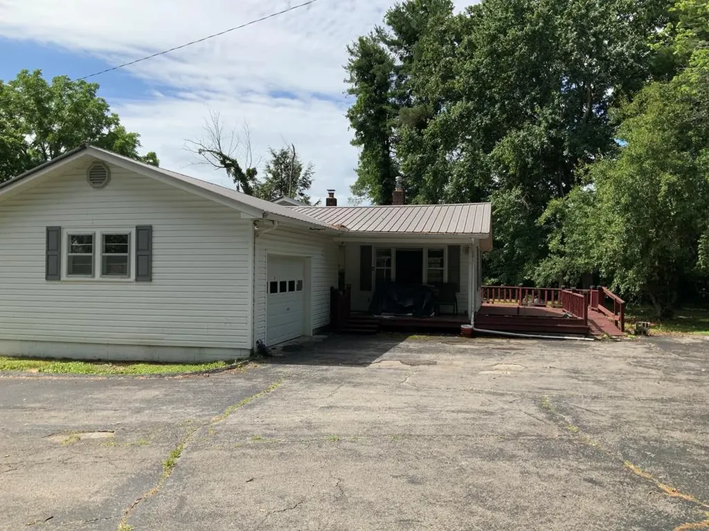 6604 S. York Highway Clarkrange TN 38556