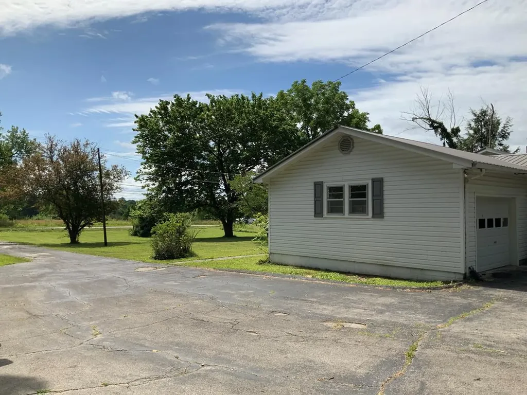 6604 S. York Highway Clarkrange TN 38556