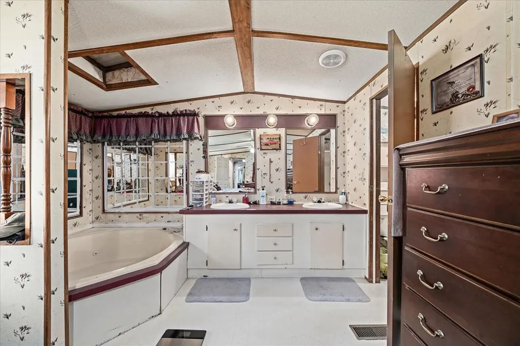 306 Viola Drive Sparta TN 38583