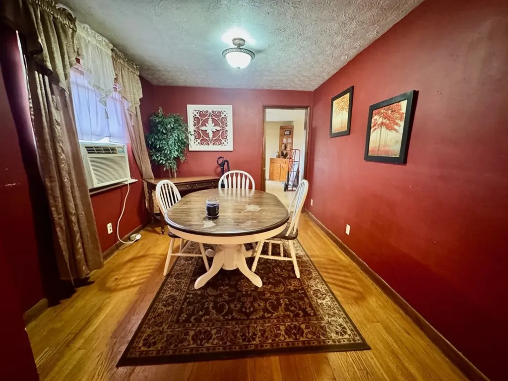 6111 Nashville Highway Deer Lodge TN 37726