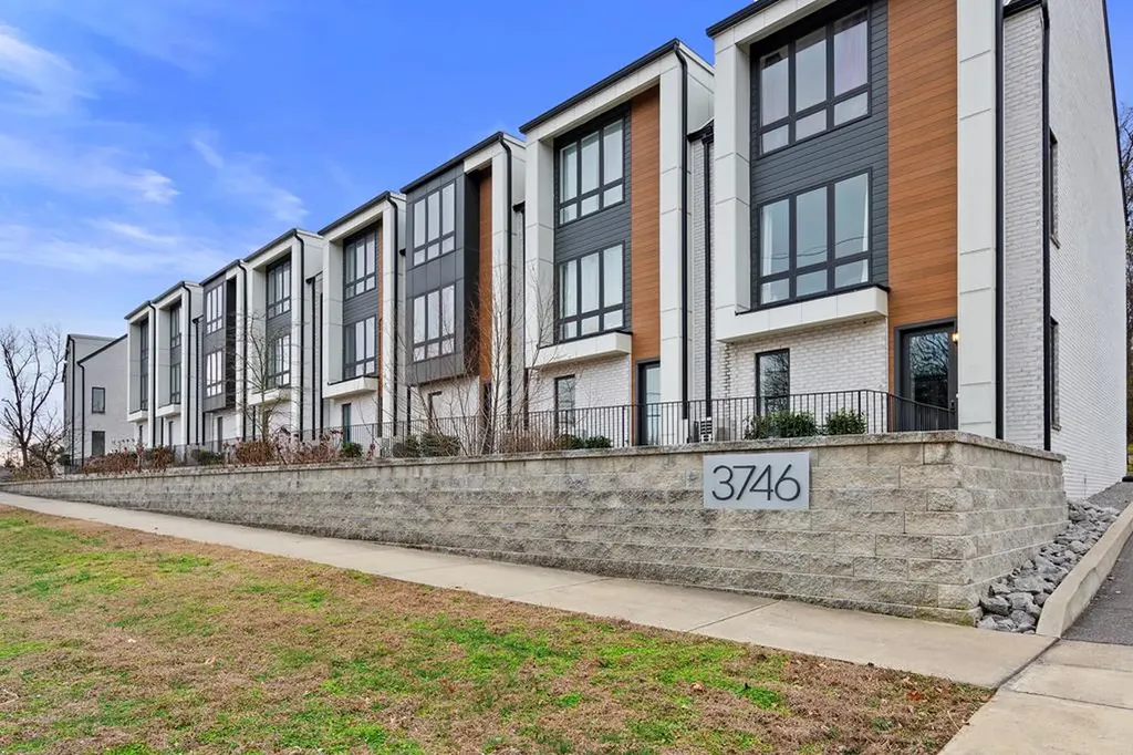 3746 Central Pike #6 Hermitage TN 37076