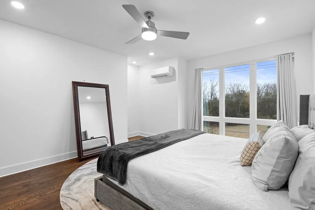 3746 Central Pike #6 Hermitage TN 37076