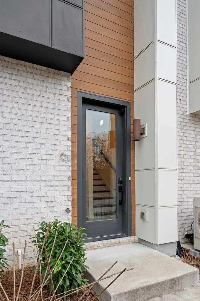 3746 Central Pike #6 Hermitage TN 37076