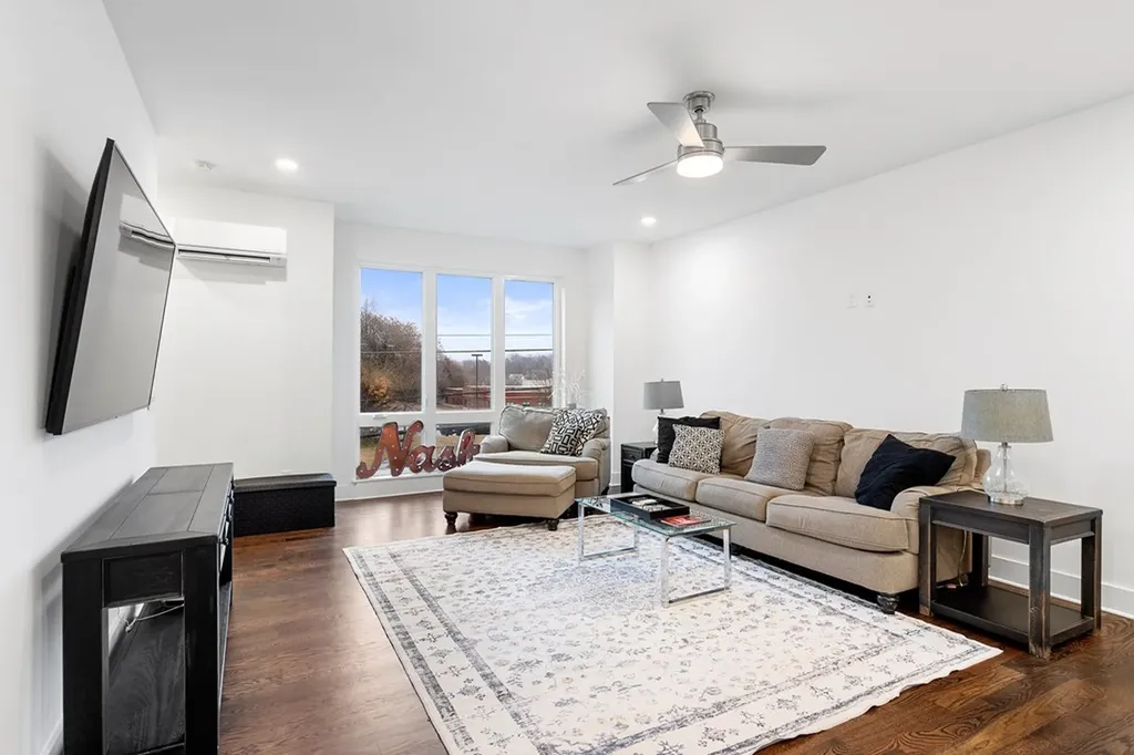 3746 Central Pike #6 Hermitage TN 37076