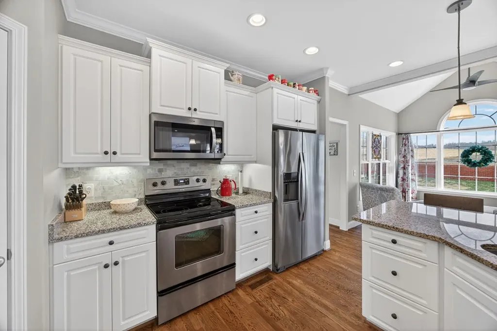 107 Eighteen Grand Place Cookeville TN 38506