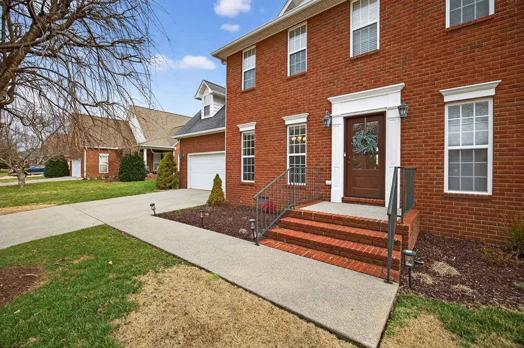 107 Eighteen Grand Place Cookeville TN 38506