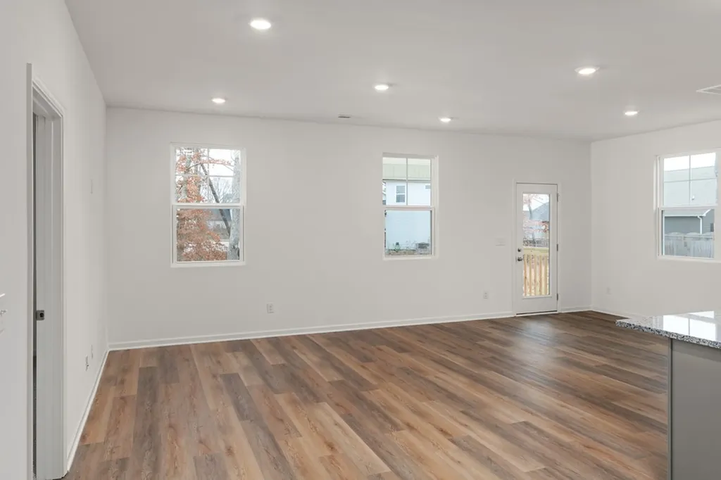 2289 Lopez Cookeville TN 38506