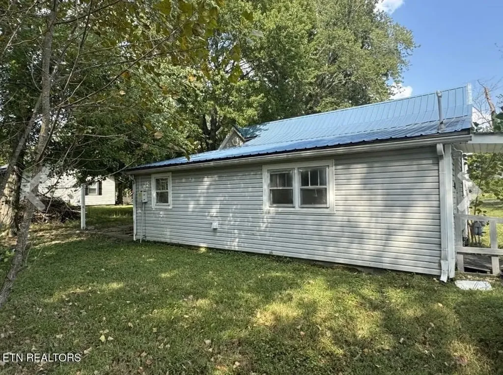 1200 N Church Street Portland TN 37148-4229