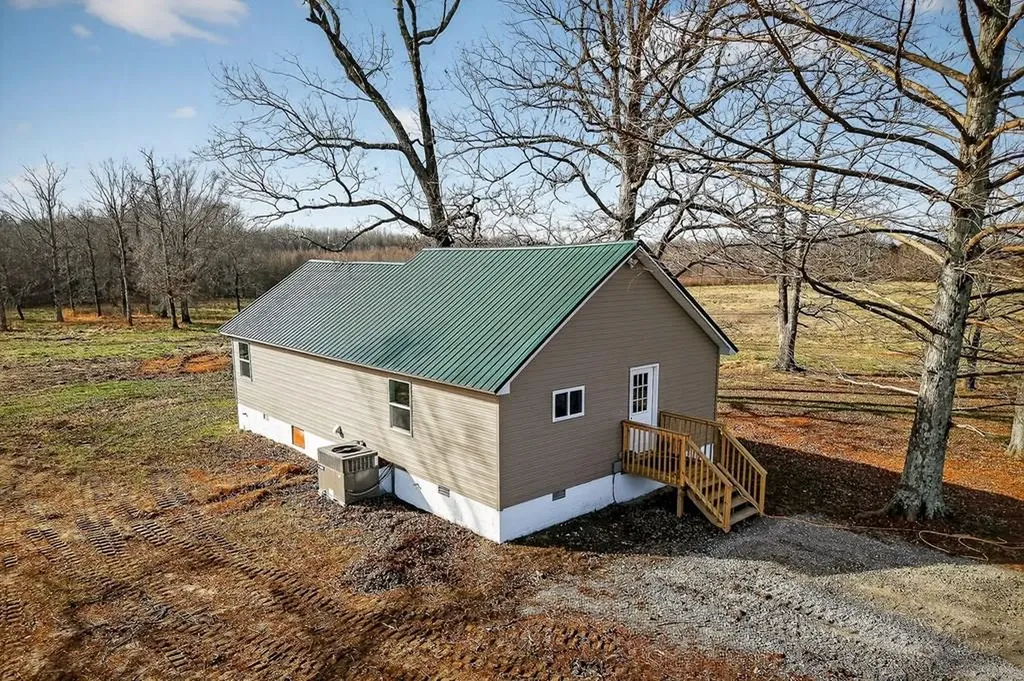 884 Swamp Road Mcminnville TN 37110