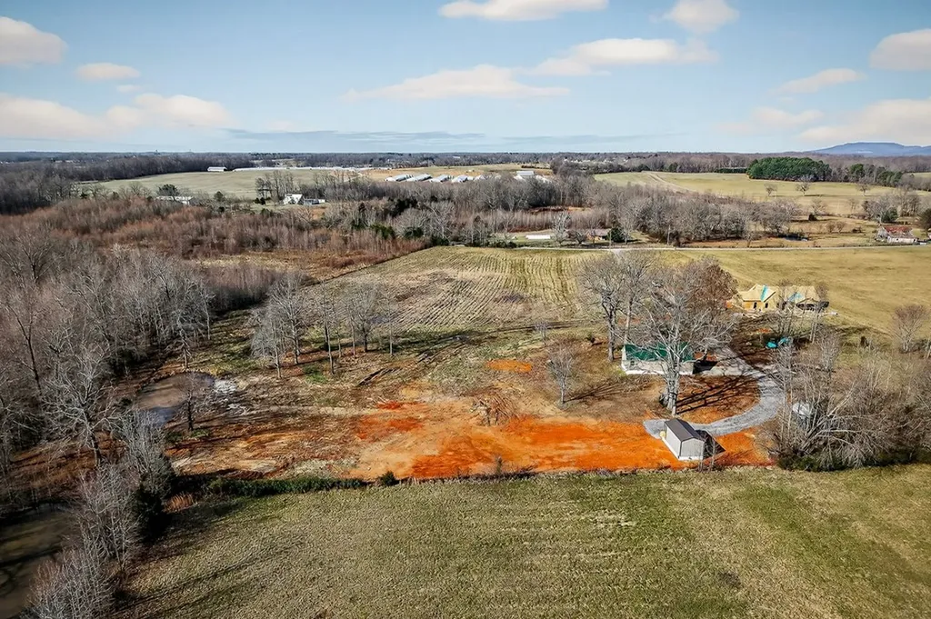 884 Swamp Road Mcminnville TN 37110