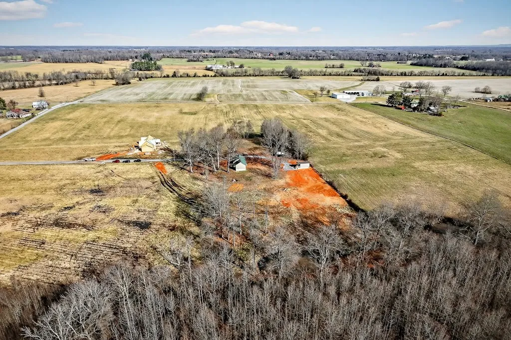 884 Swamp Road Mcminnville TN 37110