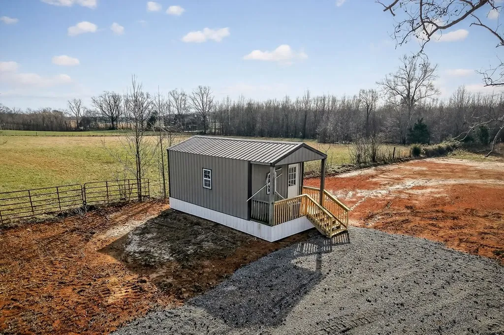 884 Swamp Road Mcminnville TN 37110