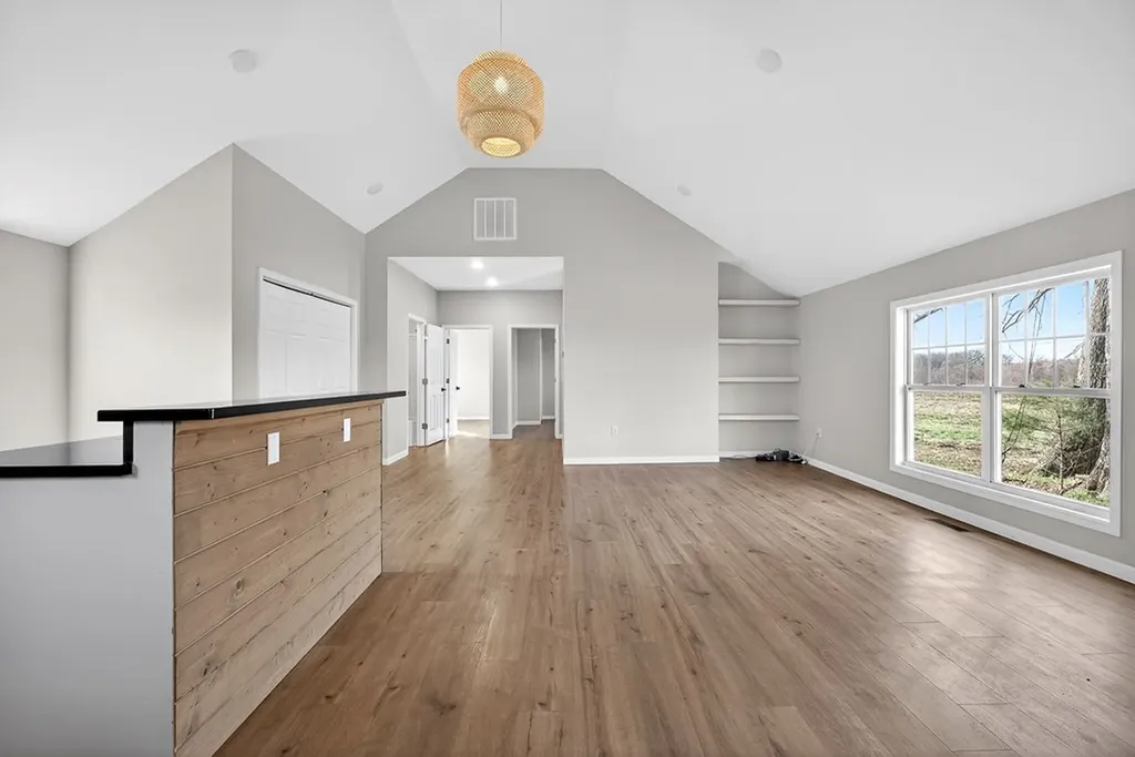 884 Swamp Road Mcminnville TN 37110