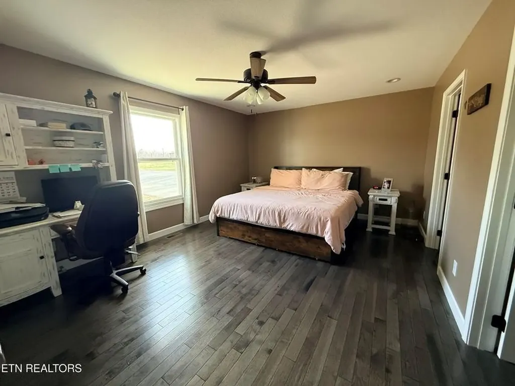 1926 Old Grimsley Road Grimsley TN 38565-5128