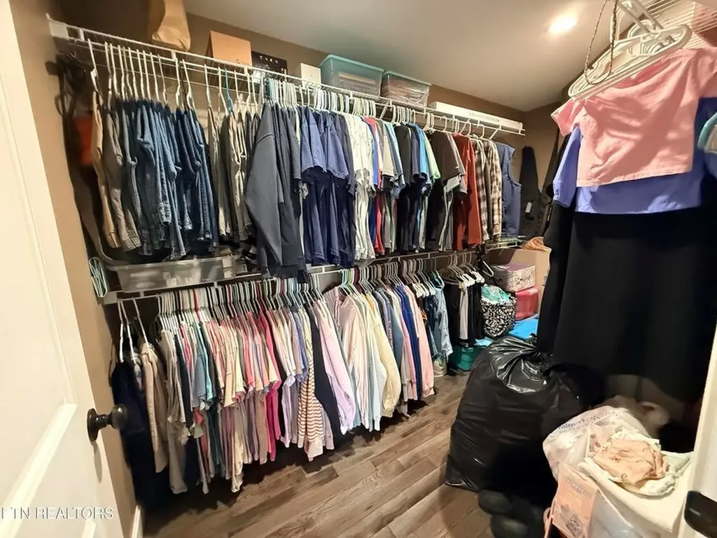 1926 Old Grimsley Road Grimsley TN 38565-5128