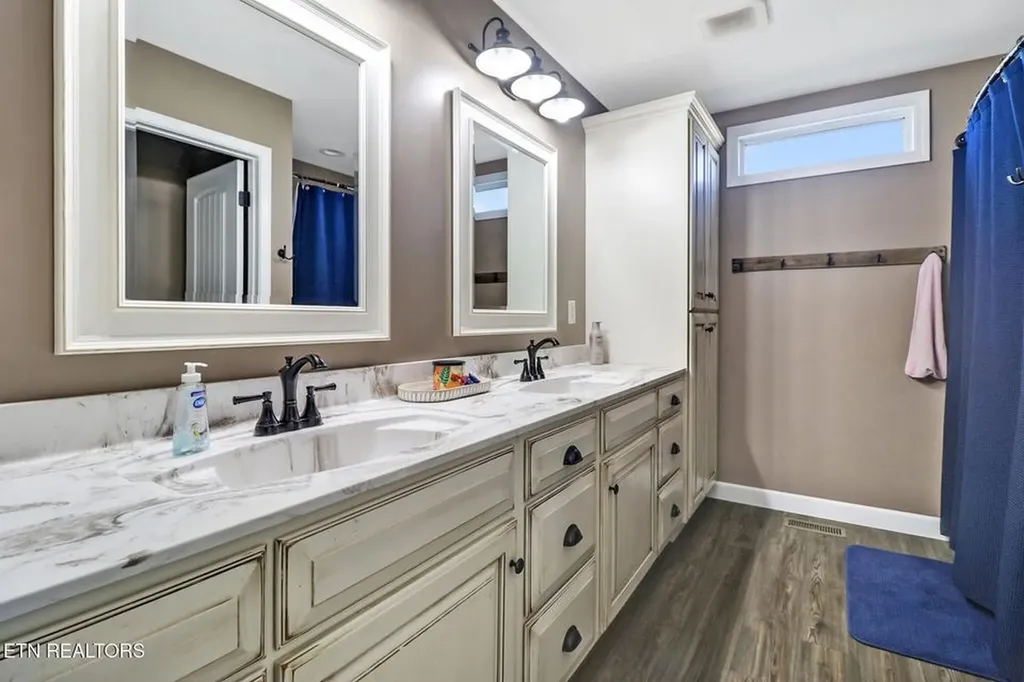 1926 Old Grimsley Road Grimsley TN 38565-5128