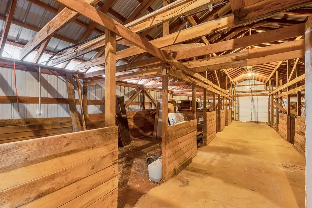 233 Macarthur Lane Walling TN 38587