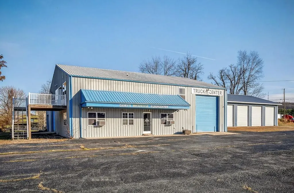 2229 Bradford Hicks Drive Livingston TN 38570