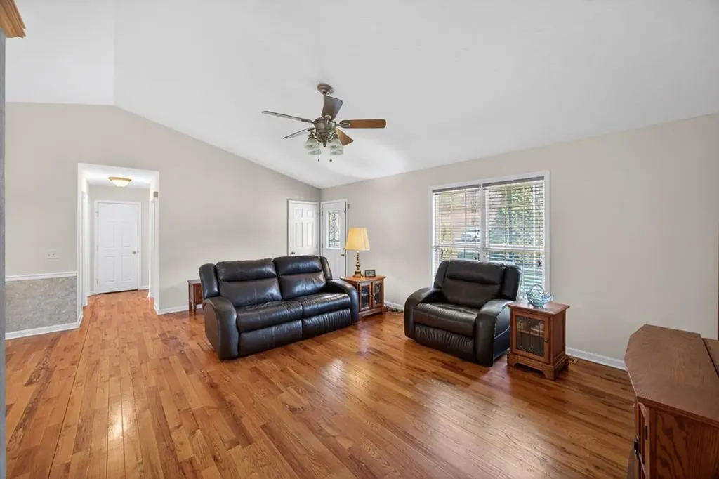 170 Robin Lane Livingston TN 38570