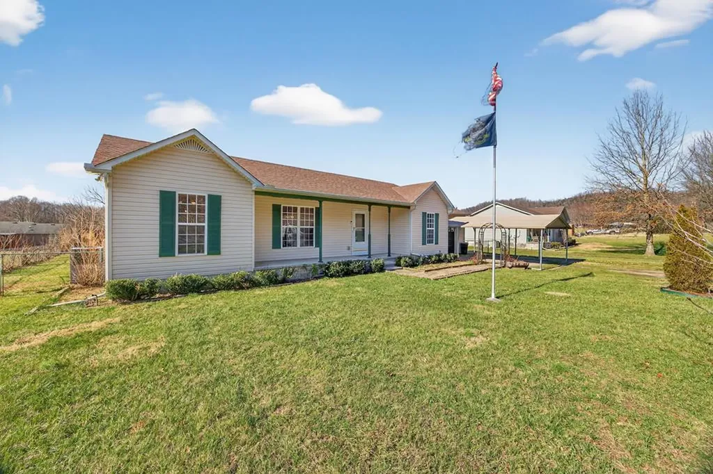 170 Robin Lane Livingston TN 38570