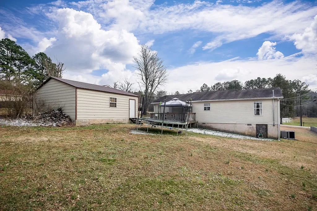 290 Washington Street Sparta TN 38583