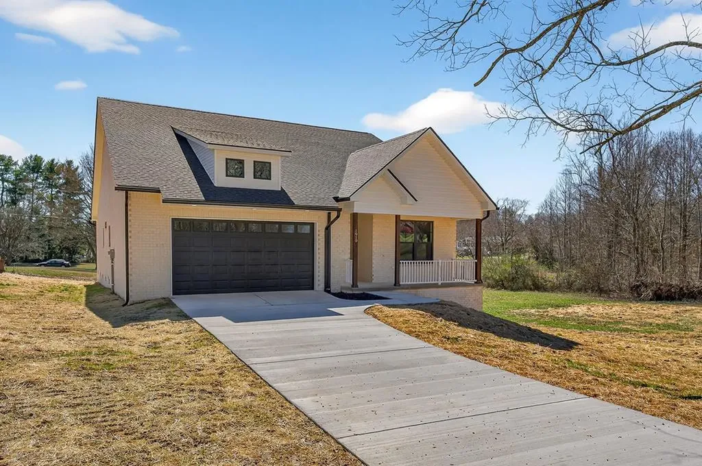 1910 Herbert Garrett Road Cookeville TN 38506