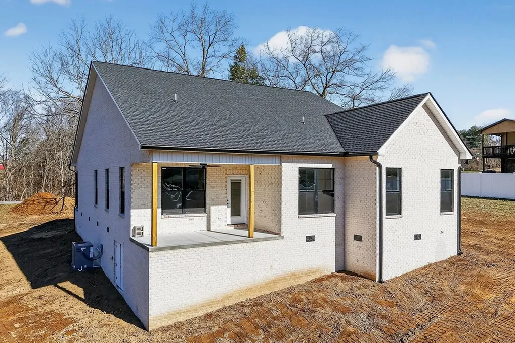 1910 Herbert Garrett Road Cookeville TN 38506