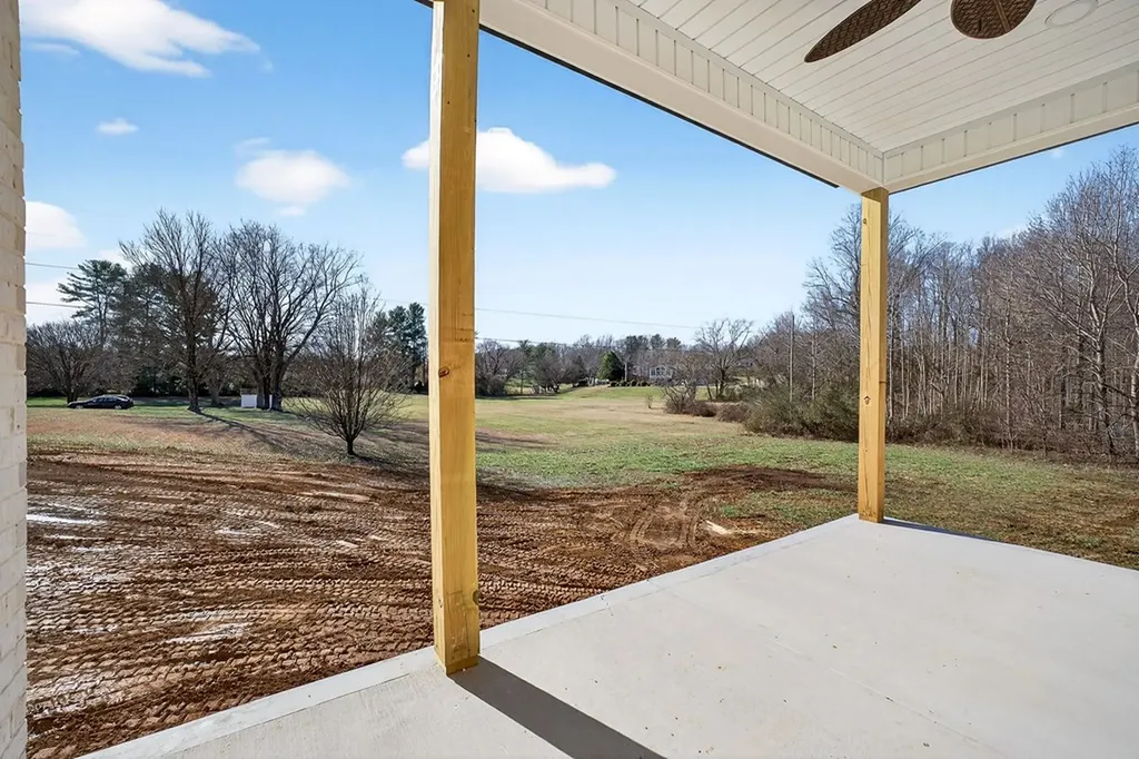 1910 Herbert Garrett Road Cookeville TN 38506