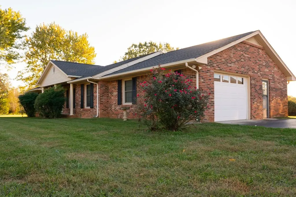 3412 Buck Drive Cookeville TN 38506