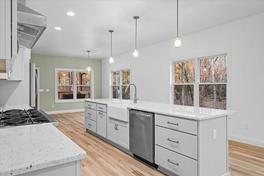 565 Grassland Road Crossville TN 38572