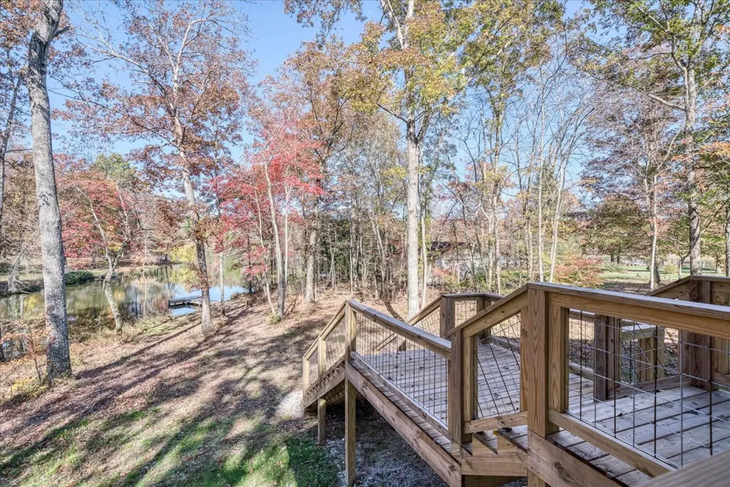 565 Grassland Road Crossville TN 38572