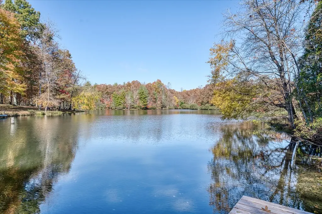 565 Grassland Road Crossville TN 38572