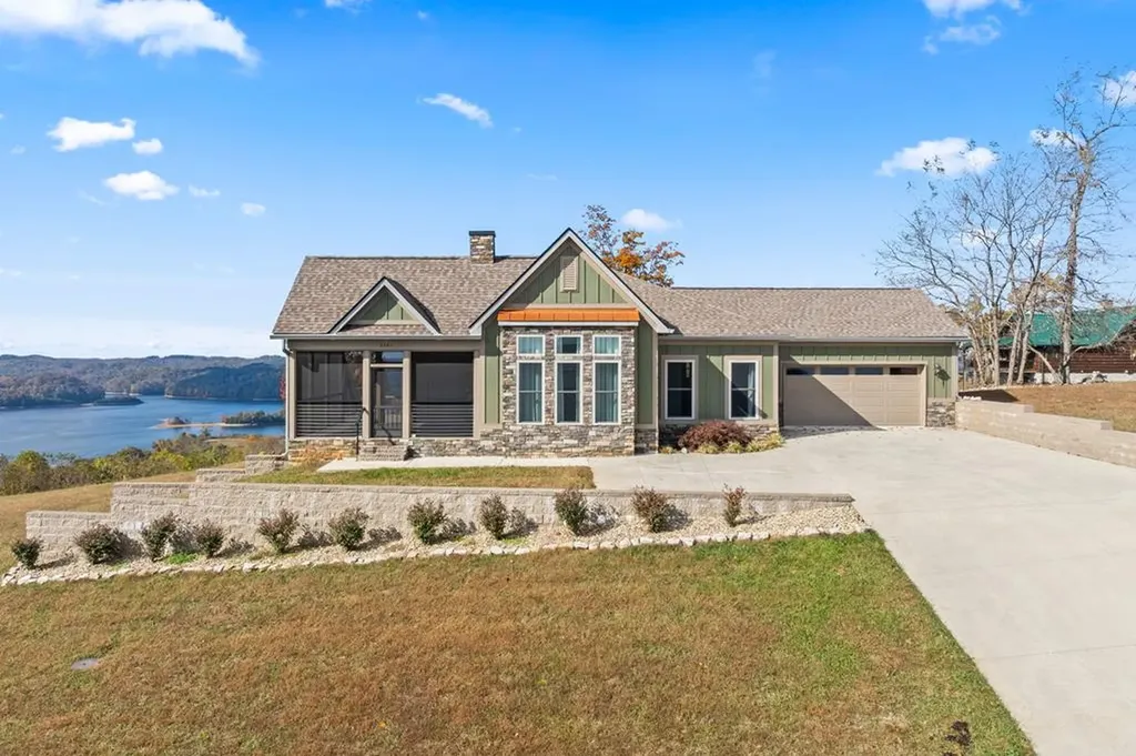 3261 Swann Ridge Road Hilham TN 38568