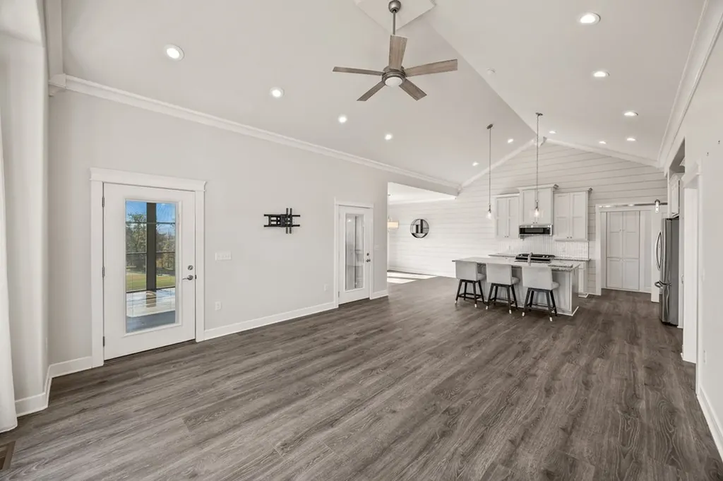 3261 Swann Ridge Road Hilham TN 38568