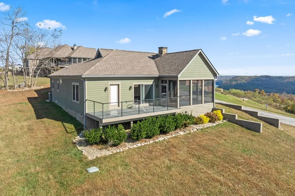 3261 Swann Ridge Road Hilham TN 38568