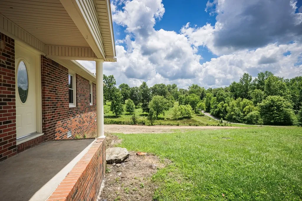 2596 Pine Grove Road Spencer TN 38585