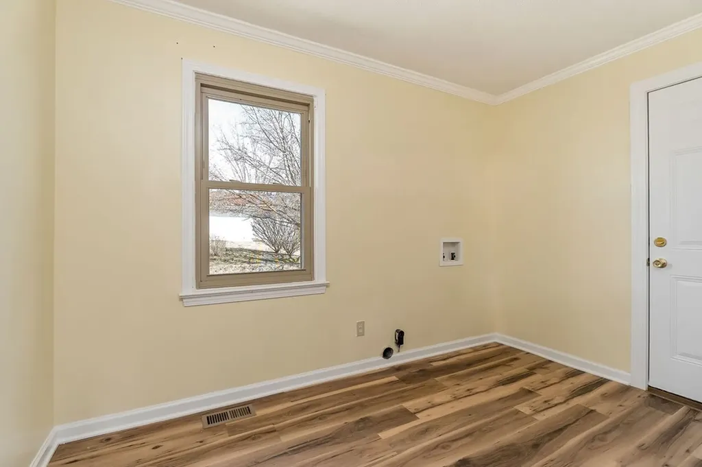 2596 Pine Grove Road Spencer TN 38585