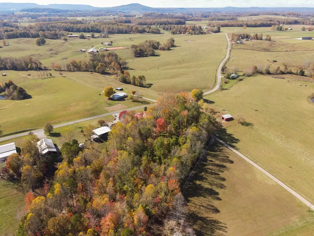 4205 Garfield Hinds Road Monroe TN 38573