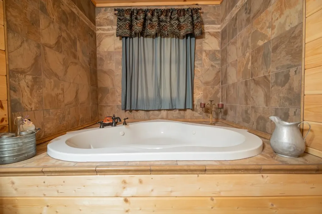 4205 Garfield Hinds Road Monroe TN 38573