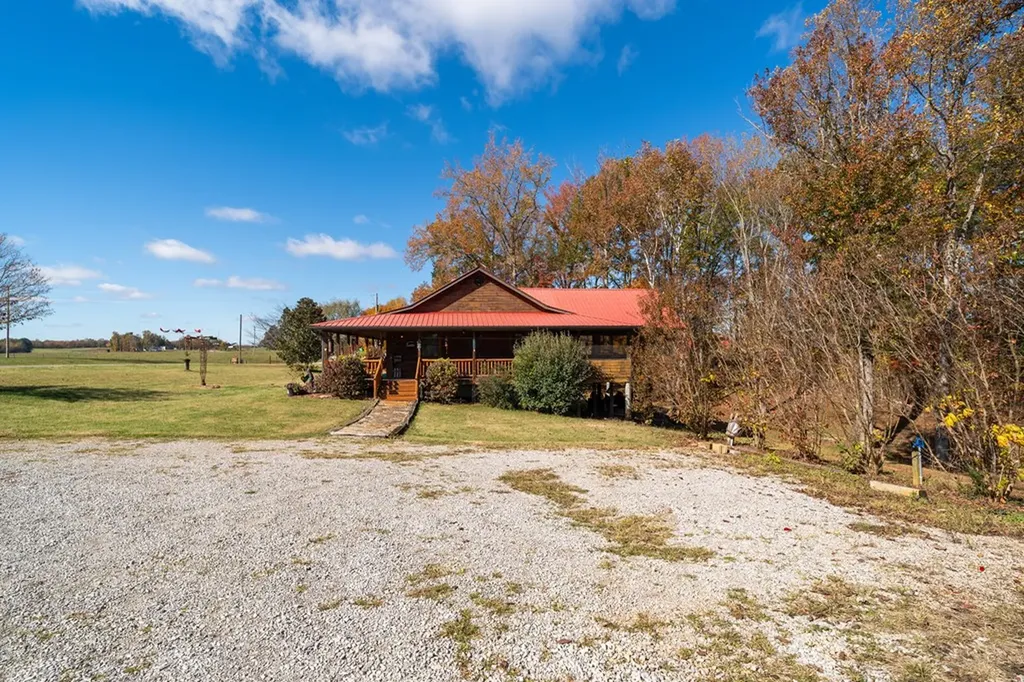 4205 Garfield Hinds Road Monroe TN 38573