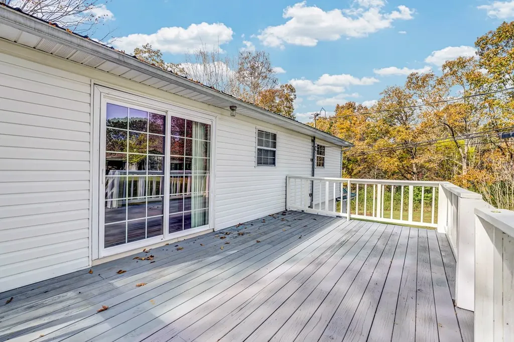 26889 Sr 30 Pikeville TN 37367