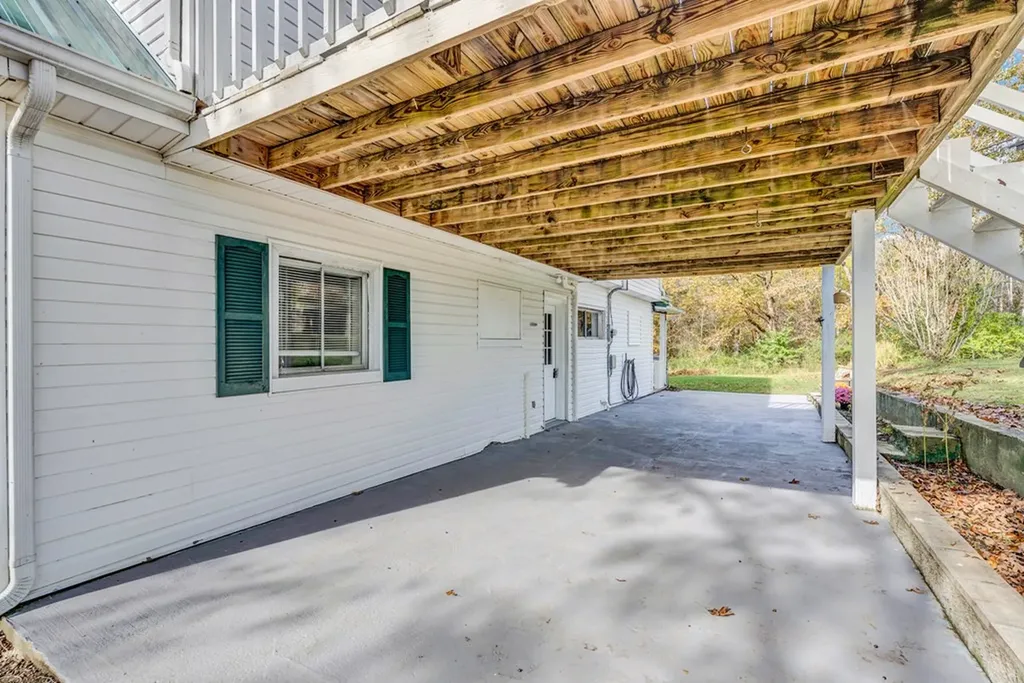 26889 Sr 30 Pikeville TN 37367