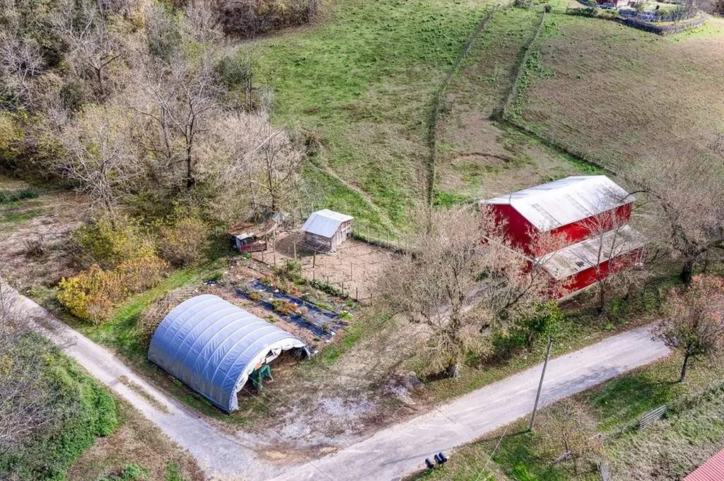 2087 Add Stafford Road Hilham TN 38568