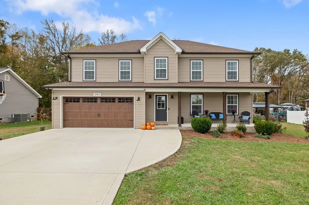 6740 Parwood Drive Baxter TN 38544