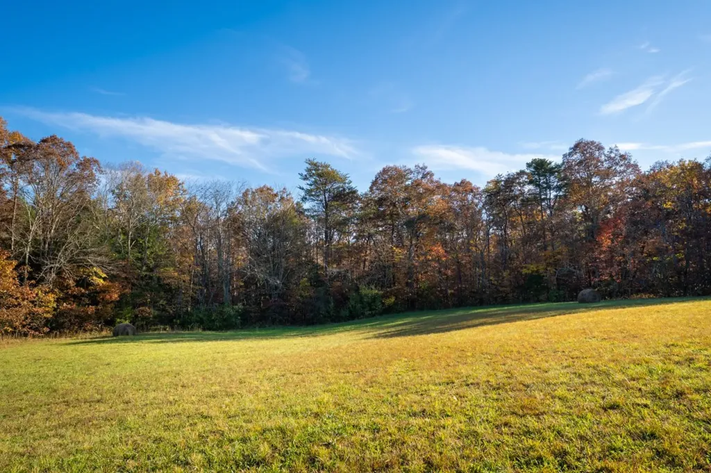 1090 Old Sunbright Road Jamestown TN 38556